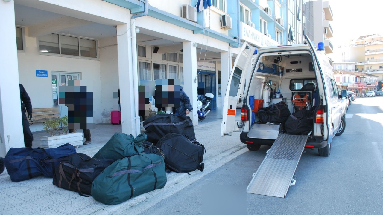 Ηγουμενίτσα: Ασθενοφόρο μετέφερε 319 κιλά χασίς…αντί για ασθενείς 