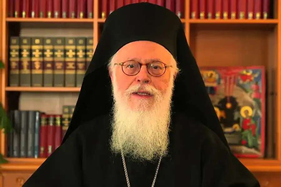 Ιατρικό ανακοινωθέν του Ευαγγελισμού για τον Αρχιεπίσκοπο Αλβανίας Αναστάσιο  – «Σταθερή η κατάσταση της υγείας του»