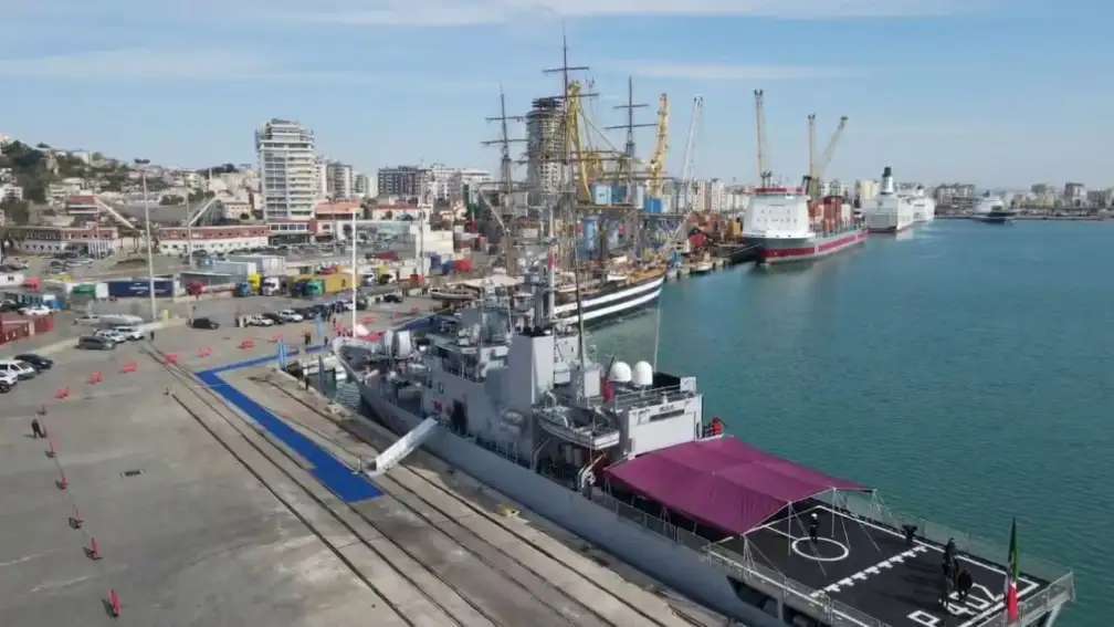 Η Ιταλία δώρισε πολεμικό πλοίο στην Αλβανία