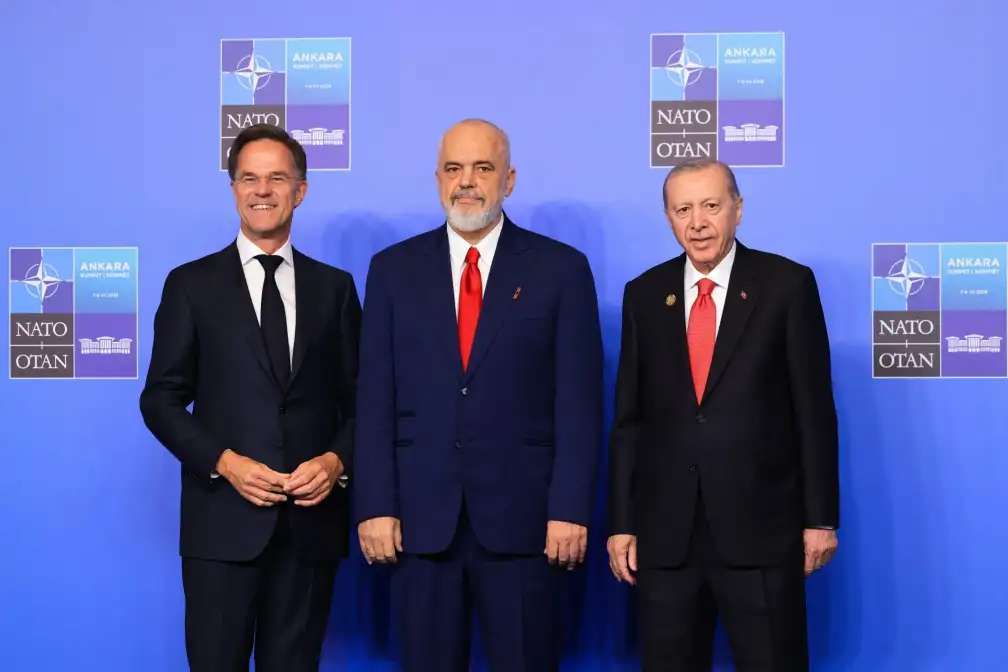 Η απέλπιδα προσπάθεια του Ράμα για τη φιλοξενία της επόμενης Συνόδου Κορυφής του ΝΑΤΟ