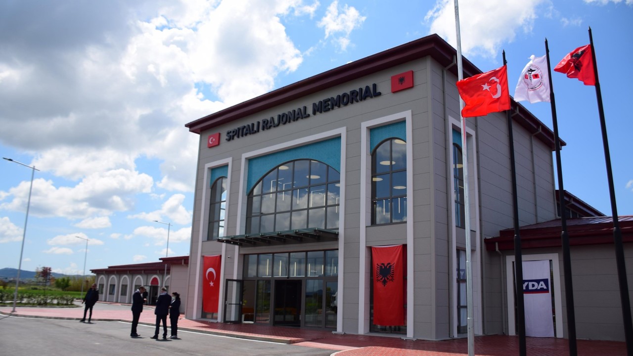 Το νέο, υπό τουρκική σημαία, νοσοκομείο στην Αλβανία και η επιρροή στα Δυτικά Βαλκάνια