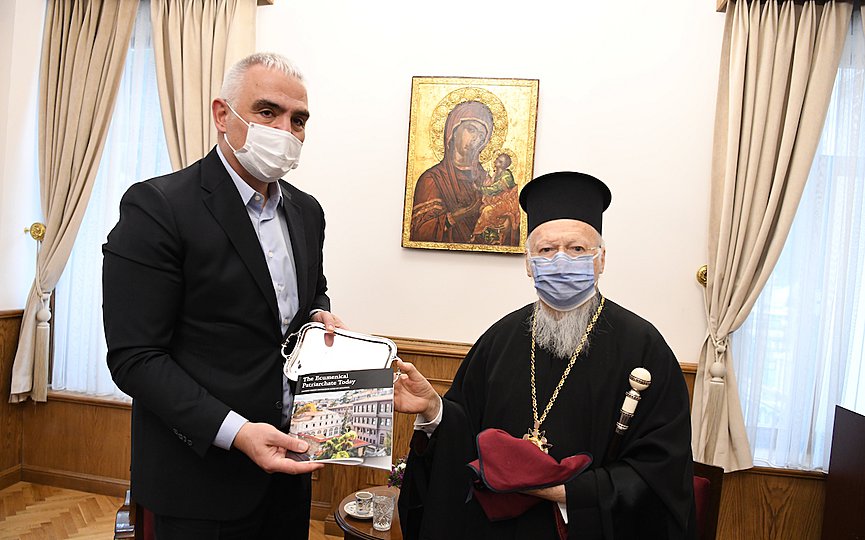 ypourgos-mehmet-ersoy-1_19_401482_type13265.jpg