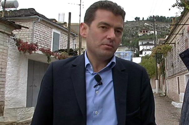 poulis-dropoli.jpg