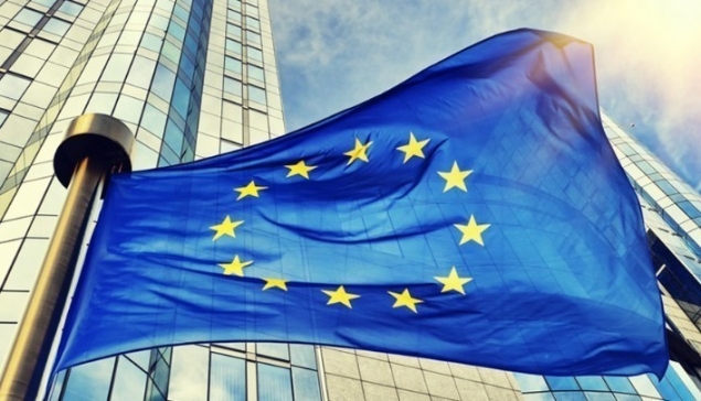 w19-131344w11125522w1162633Euflag1200_large.jpg