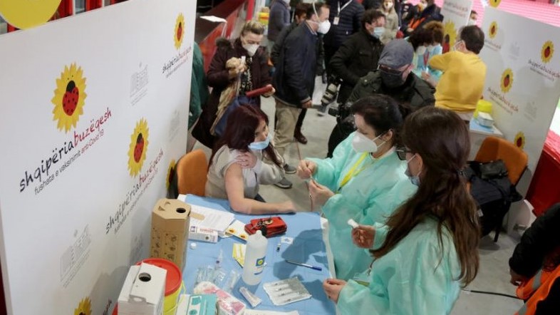 albania-vaccinations-800x600.jpg