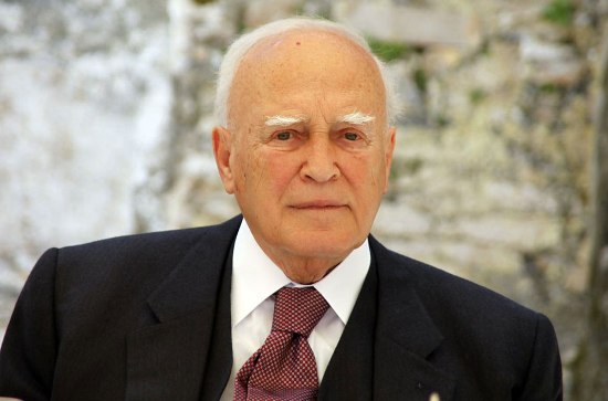 papoulias_karolos1.jpg