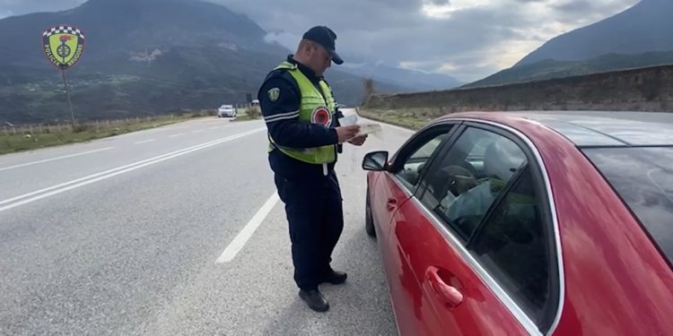 policia-rrugore-oksnfd-750x375.jpg