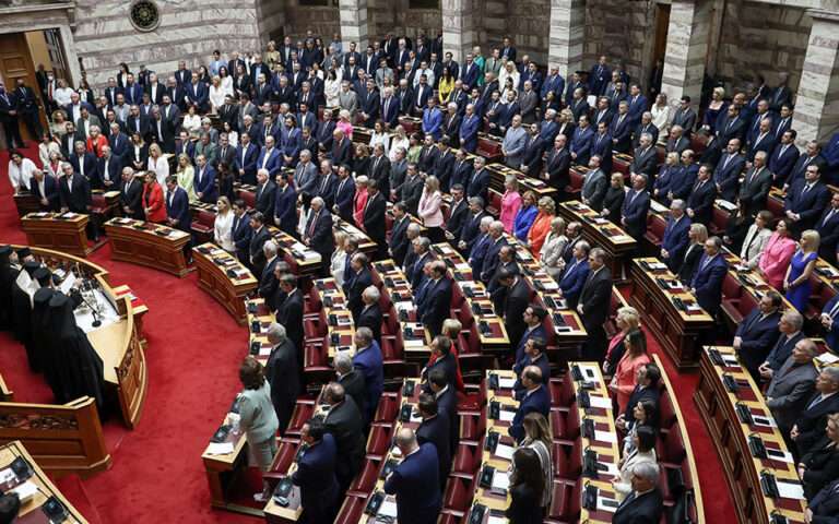 vouli_5-768x480.jpg