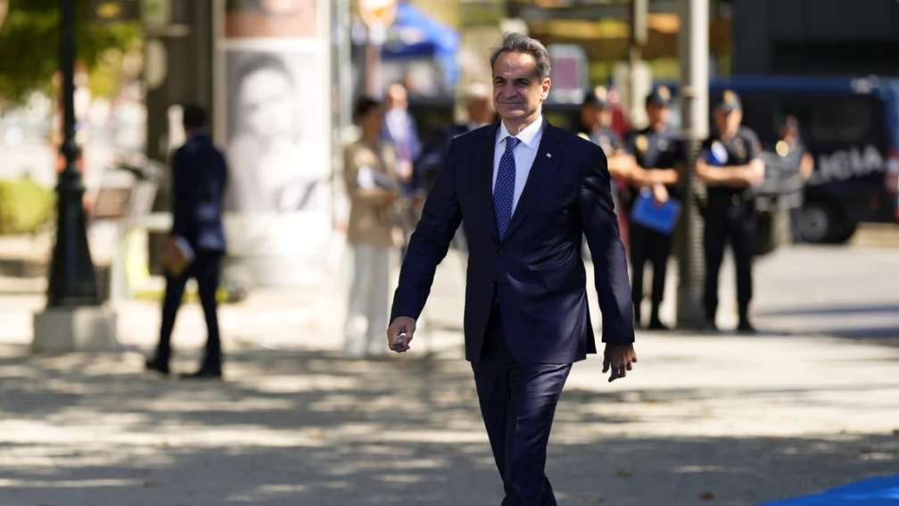 mitsotakis-TIRANA.jpg