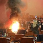-640-0-parlament-574.jpg