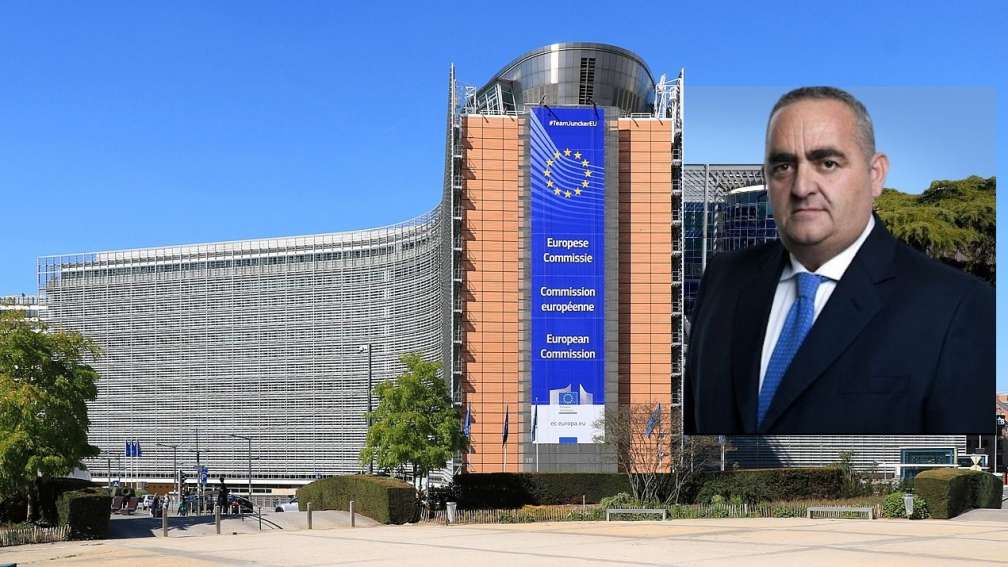 Belgique_-_Bruxelles_-_Schuman_-_Berlaymont_-_01.jpg
