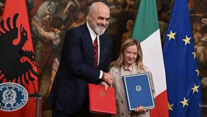 marreveshja-me-shqiperine-perplasje-ne-qeverine-italiane-aleati-i-melonit-shume-kujdes-per-emigrantet-zbarkimet-duhet-te-ndalen.jpg