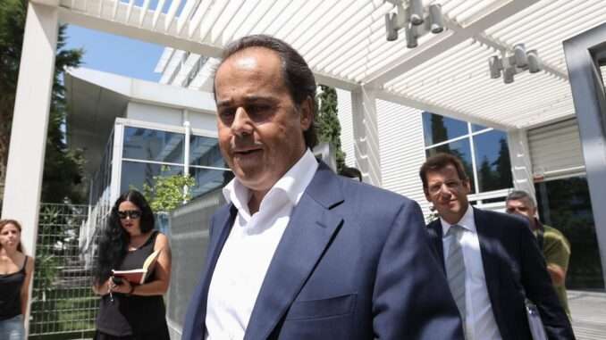 papastavrou-678x381.jpg