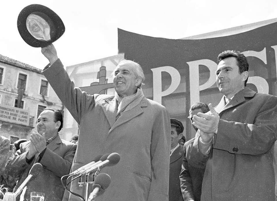 enver-hoxha-3.jpg