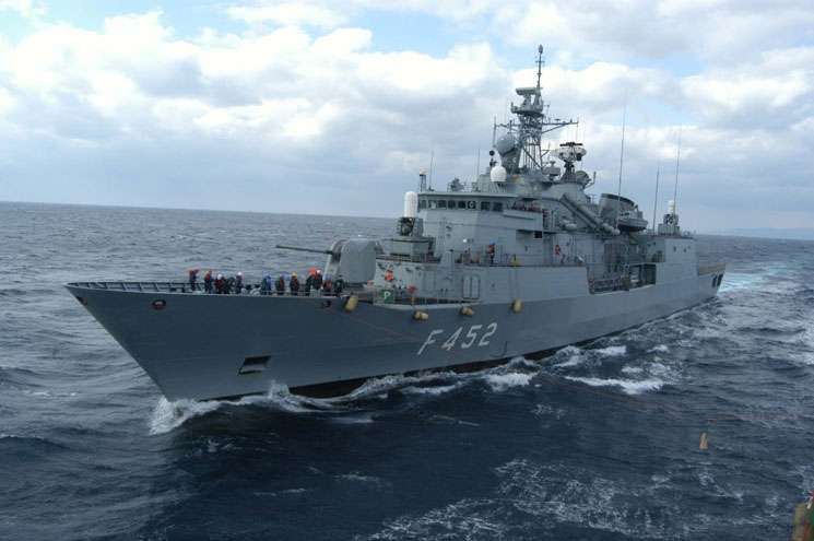 F452_YDRA_MEKO200D-1.jpg