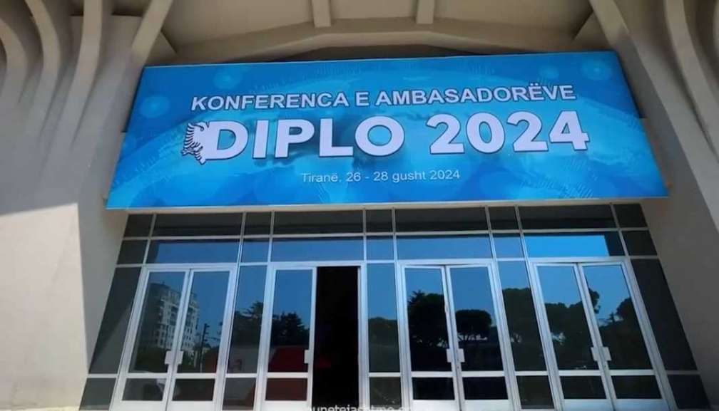 diplo-1068x611.jpg