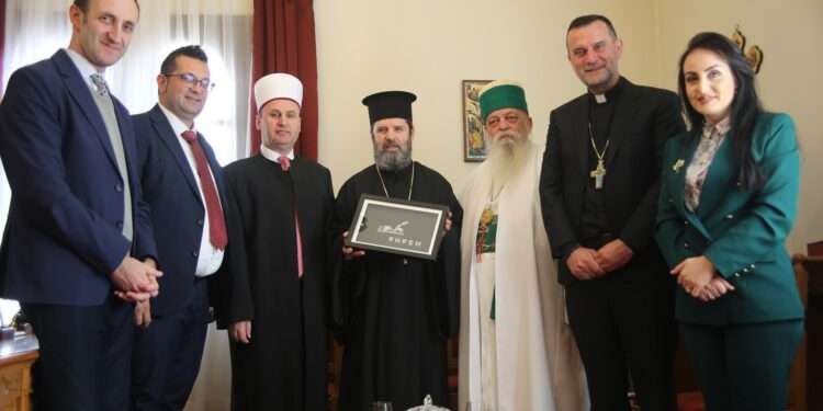 Kryepeshkop-Joani-750x375.jpg