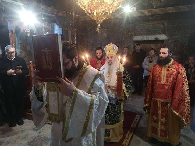 stin-istoriki-moni-agias-triados-pepelis-o-mitropolitis-argyrokastrou-nathanail-1.jpg